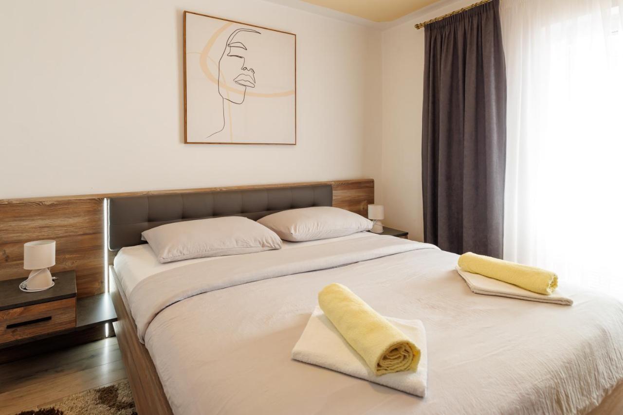 Spacious And Modern App With Big Terrace Malinska Exterior photo